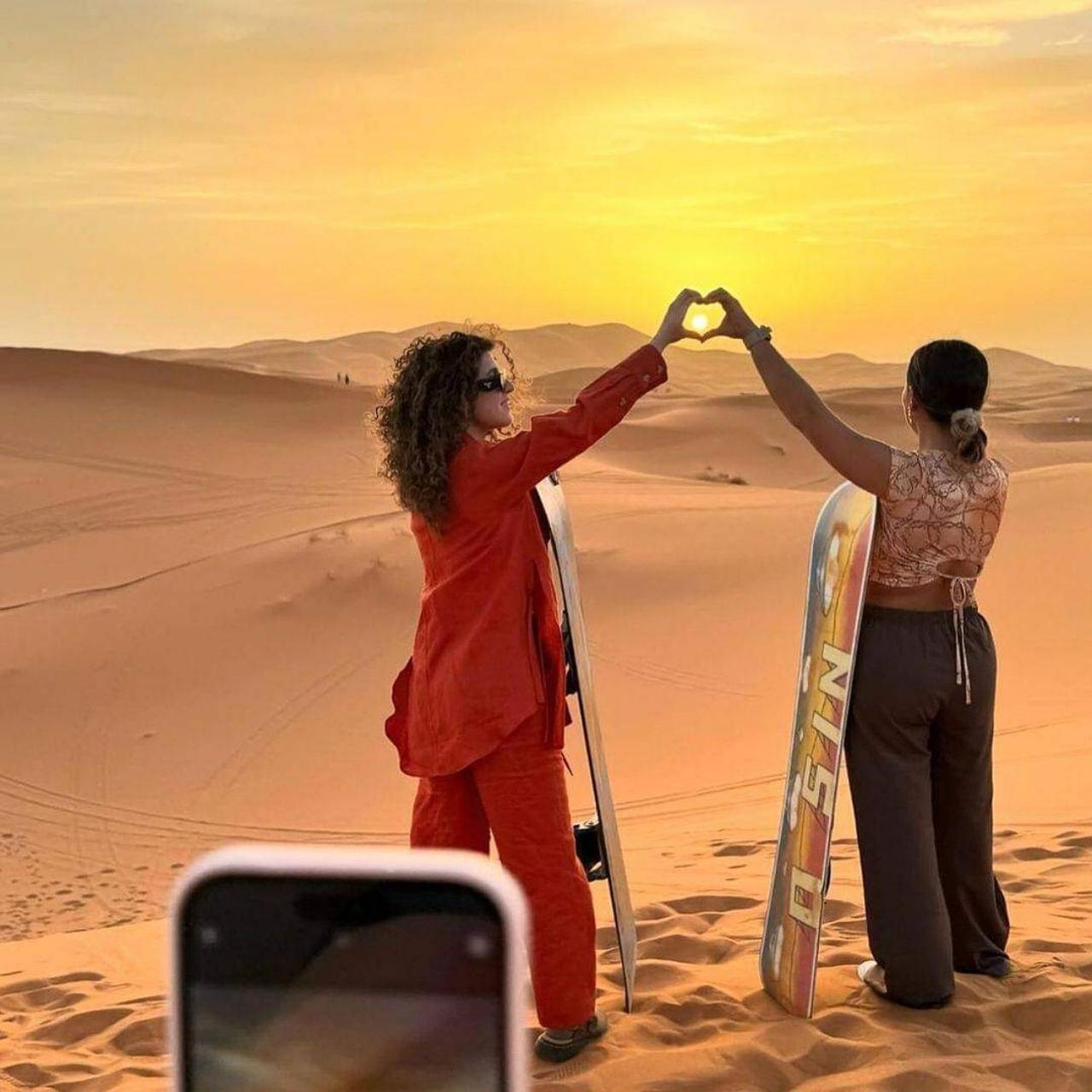 Merzouga Family Camp Ngoại thất bức ảnh